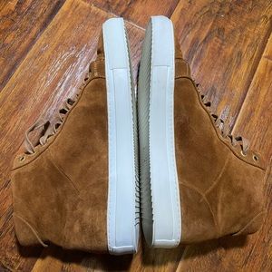 Triumph Pillar High “ Cognac Suede “